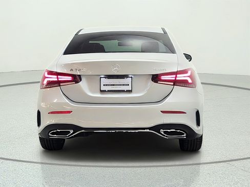 Used 2022 Mercedes-Benz A 220 image 6