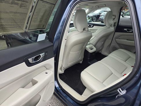 Certified 2024 Volvo XC60 T8 Plus w/ Protection Package Premier AWD/4WD image 15