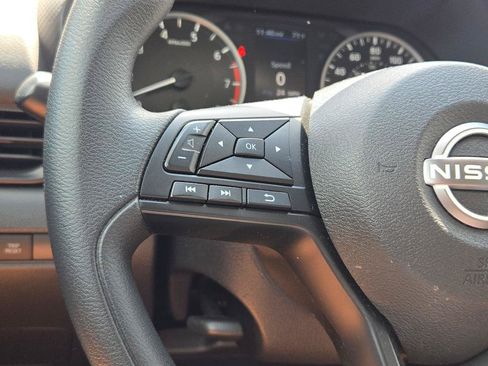 Used 2024 Nissan Sentra S FWD image 23