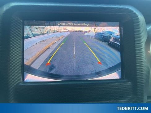 Used 2021 Jeep Wrangler Unlimited Sahara w/ Cold Weather Group image 31