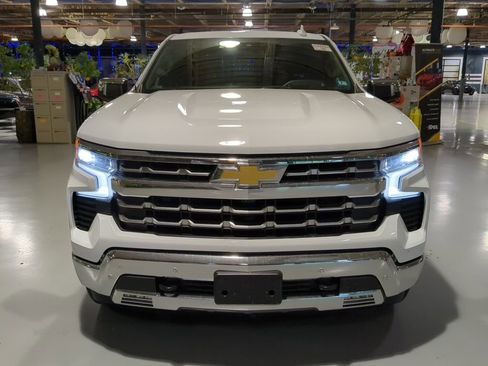 Used 2024 Chevrolet Silverado 1500 LTZ w/ LTZ Convenience Package II AWD/4WD image 2
