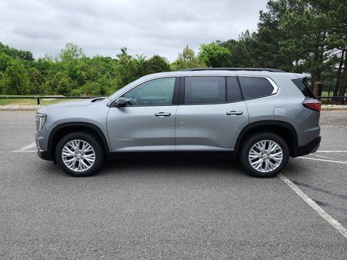 Used 2026 GMC Acadia Elevation FWD image 2