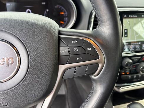 Used 2022 Jeep Grand Cherokee Laredo X AWD/4WD image 20