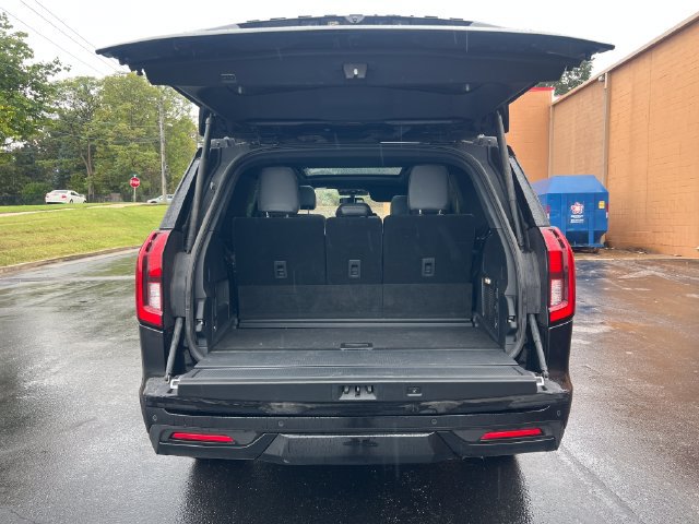 Used 2025 Ford Expedition Platinum w/ Stealth Appearance Package AWD/4WD image 7