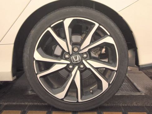 Used 2019 Honda Civic Si image 10