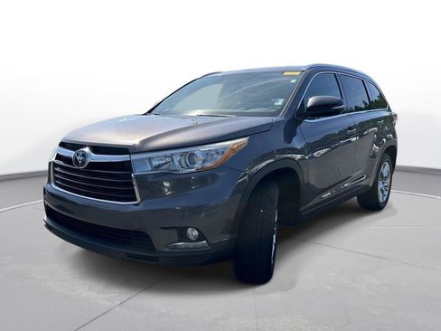 Used 2016 Toyota Highlander Limited FWD image 2