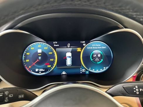 Used 2022 Mercedes-Benz GLC 300 4MATIC image 17