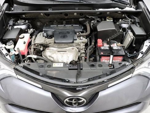 Used 2017 Toyota RAV4 LE image 27