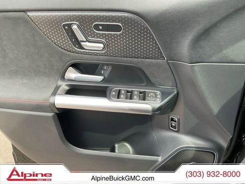 Used 2025 Mercedes-Benz GLA 250 4MATIC image 18