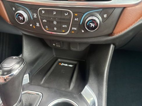 Used 2020 Chevrolet Traverse High Country image 26