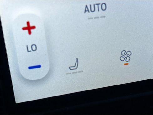 Used 2024 Ford Edge SEL image 19