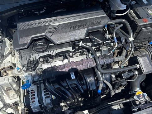Certified 2025 Hyundai Elantra SEL FWD image 43