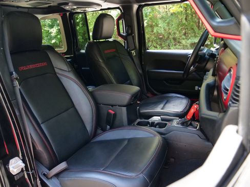 Used 2021 Jeep Wrangler Unlimited Rubicon AWD/4WD image 49