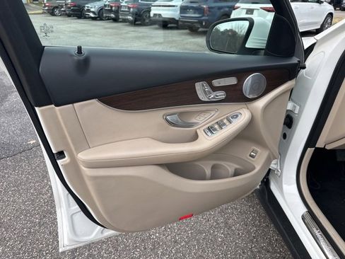 Certified 2020 Mercedes-Benz GLC 300 4MATIC image 13