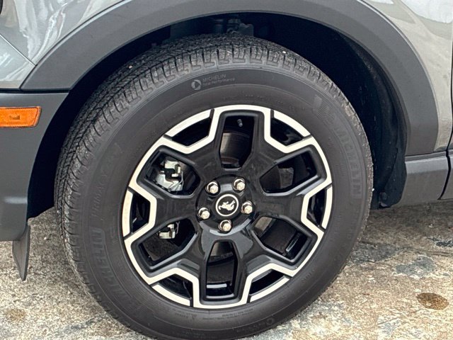 Used 2025 Ford Bronco Sport Outer Banks w/ Outer Banks Tech Package+ AWD/4WD image 11