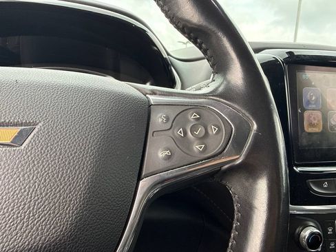 Used 2019 Chevrolet Traverse LT w/ LPO, Blackout Package FWD image 8