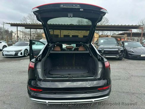 Used 2022 Audi e-tron Premium w/ Towing Package image 6