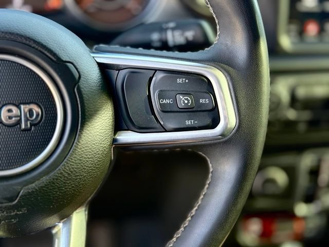 Used 2023 Jeep Gladiator Rubicon w/ LED Lighting Group AWD/4WD image 29