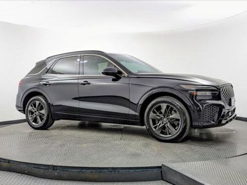 Used 2022 Genesis GV70 3.5T Sport w/ Sport Advanced Package image 11