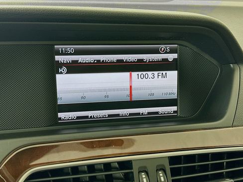 Used 2013 Mercedes-Benz C 250 Sedan image 16