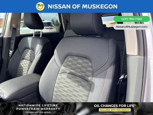 New 2025 Nissan Pathfinder SV image 13