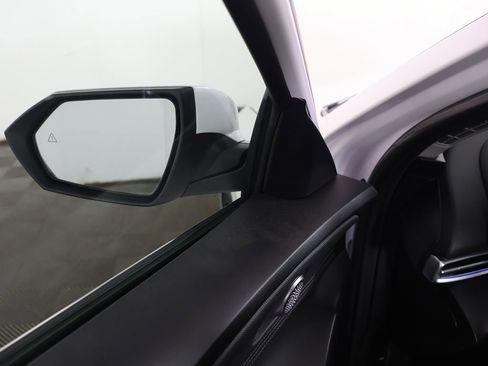Used 2025 Hyundai Elantra Limited FWD image 36
