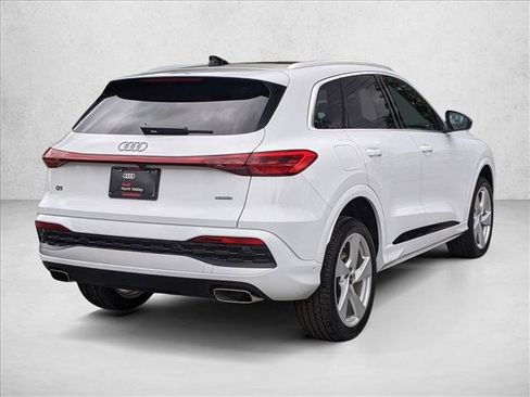 New 2025 Audi Q5 Premium Plus AWD/4WD image 2