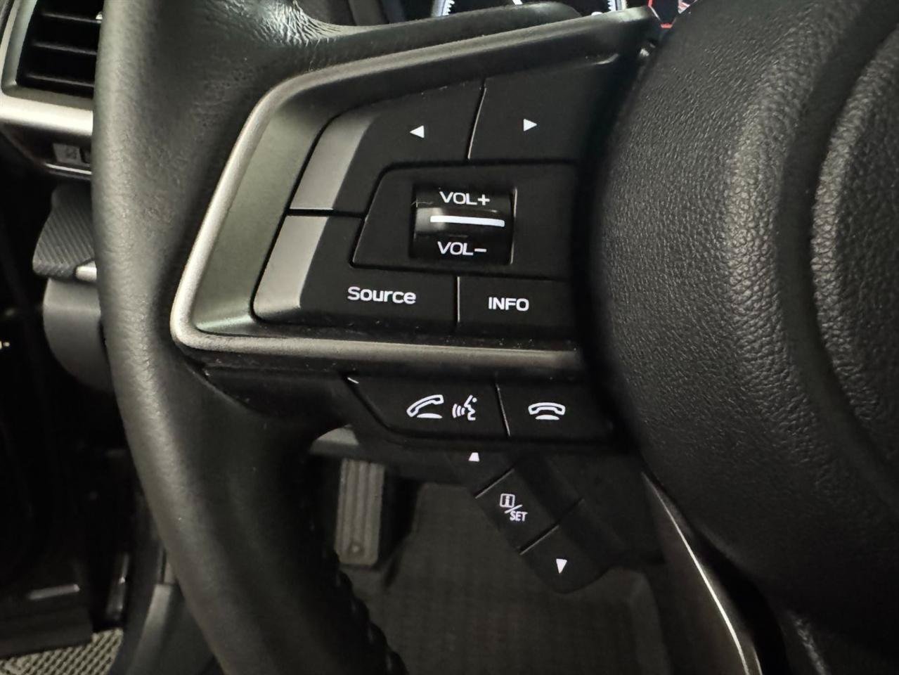 Used 2020 Subaru Forester Premium AWD/4WD image 11