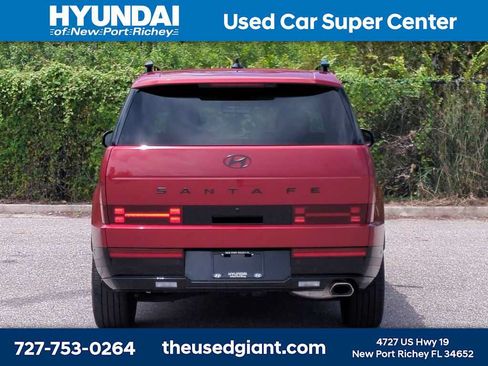Used 2025 Hyundai Santa Fe Calligraphy FWD image 4