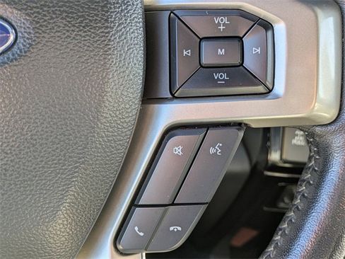 Used 2022 Ford F250 Lariat w/ Black Appearance Package image 27