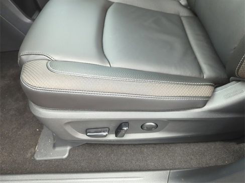 New 2025 Nissan Pathfinder SL image 29