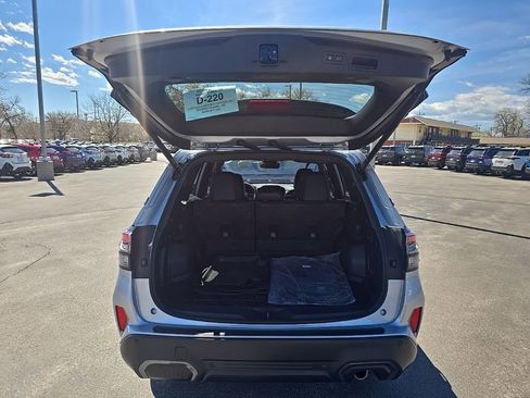 Used 2025 Subaru Forester Limited w/ Popular Package #1 image 9