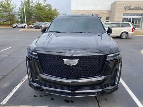 Used 2024 Cadillac Escalade Sport Platinum w/ LPO, ONYX Package image 1