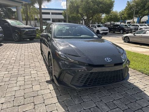 Used 2025 Toyota Camry LE FWD image 17