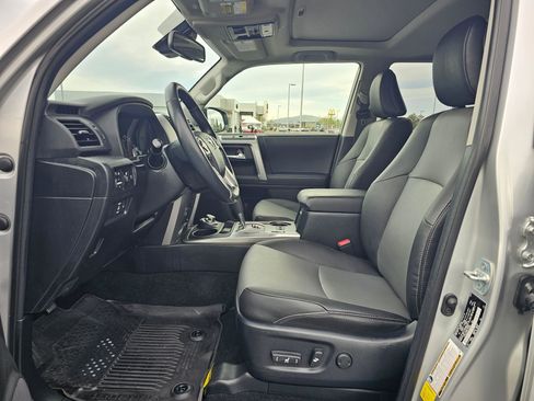 Used 2023 Toyota 4Runner SR5 Premium w/ Moonroof Package image 19