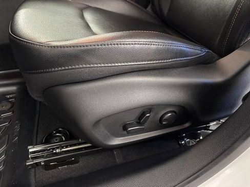 Certified 2024 Jeep Compass Limited image 23