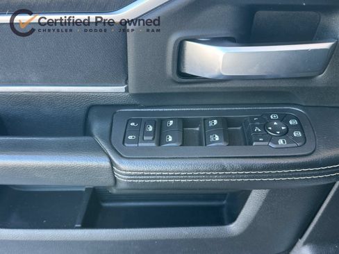 Used 2025 RAM 2500 Big Horn AWD/4WD image 12