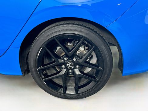 Used 2023 Honda Civic Sport image 11