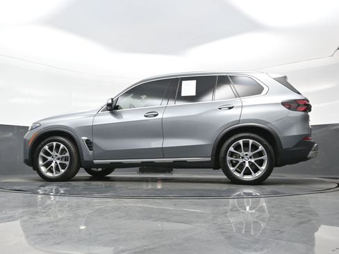 Used 2025 BMW X5 xDrive40i w/ Premium Package AWD/4WD image 27