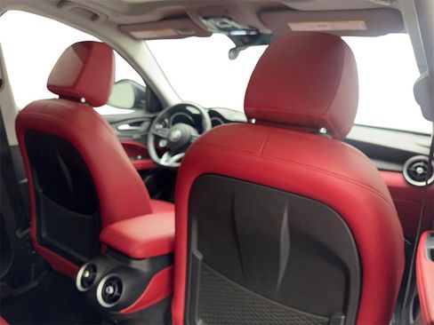 Used 2021 Alfa Romeo Stelvio Sprint w/ Nero Edizione image 40