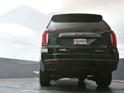 Used 2024 GMC Yukon AT4 w/ AT4 Premium Package AWD/4WD image 60