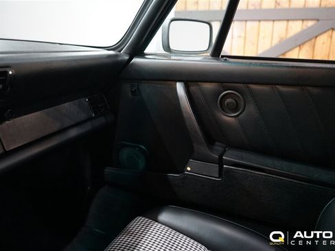 Used 1987 Porsche 911 Carrera RWD image 33