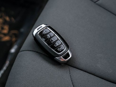 Used 2023 Hyundai Elantra SEL FWD image 50