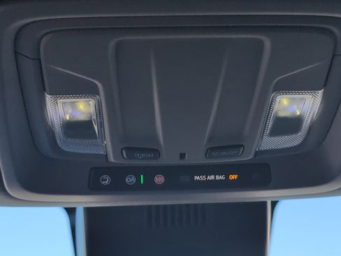 Used 2022 GMC Sierra 1500 Elevation image 17