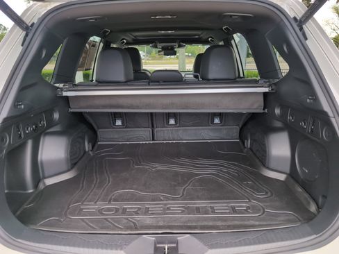 Used 2025 Subaru Forester Touring AWD/4WD image 30