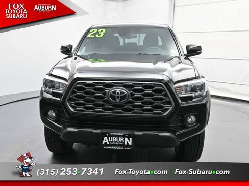Used 2023 Toyota Tacoma TRD Off-Road image 3
