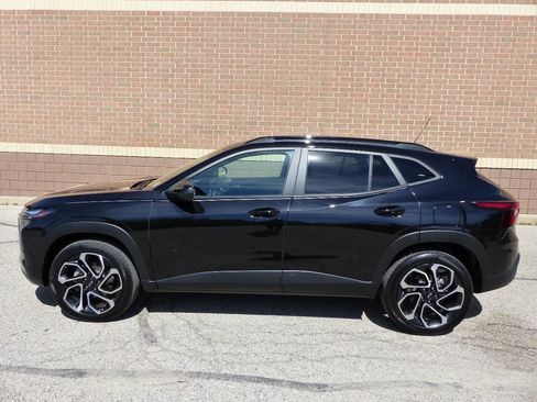 Used 2025 Chevrolet Trax RS w/ Driver Confidence Package FWD image 6