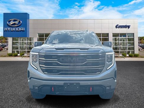 Used 2024 GMC Sierra 1500 AT4 w/ Technology Package image 2