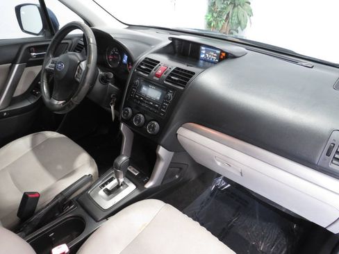 Used 2015 Subaru Forester 2.5i Limited w/ Popular Package #2 AWD/4WD image 10