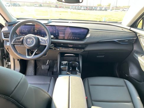 Used 2025 Buick Envision Preferred image 13